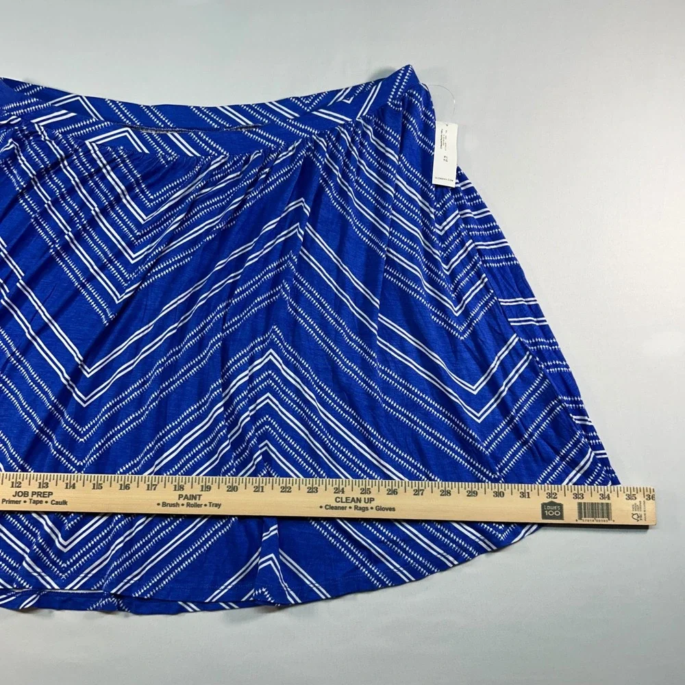 Old Navy Womens XL Blue White Chevron Print Elastic Waist Mini Skirt‎ NWT